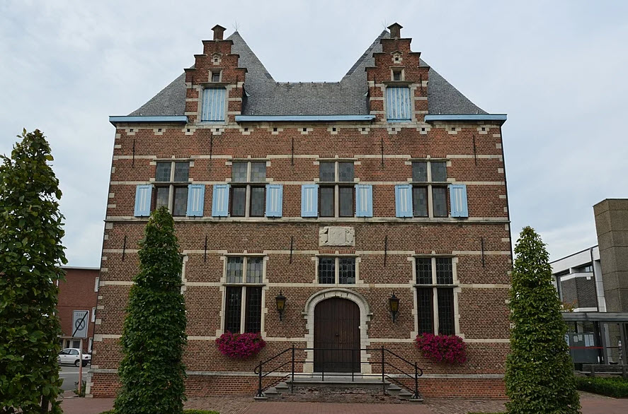 Kasteel Hemiksemhof met ingangspoort, Hemiksem, Belgium, Belgium